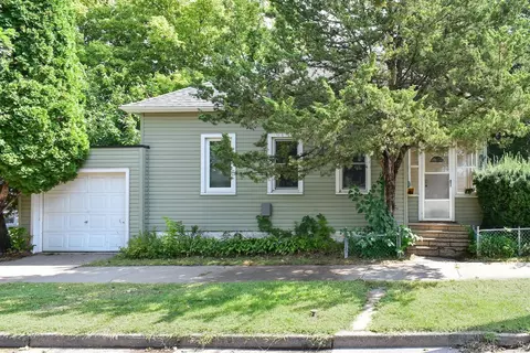 212 Kansas St, Winona, MN 55987