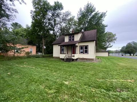 1803 6th St E, Menomonie, WI 54751