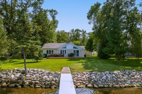 1160 Green Gables Rd, East Gull Lake, MN 56401