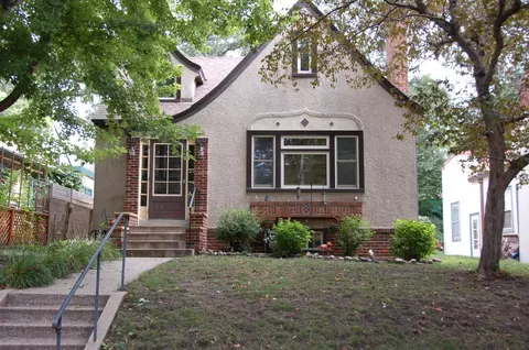 4137 Chowen Ave S, Minneapolis, MN 55410