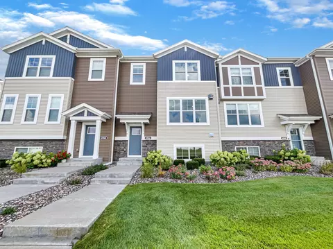 6964 Huckleberry Dr, Excelsior, MN 55331