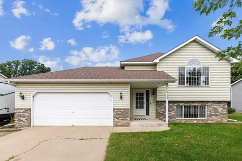 3150 Lake Ridge Dr, Big Lake, MN 55309