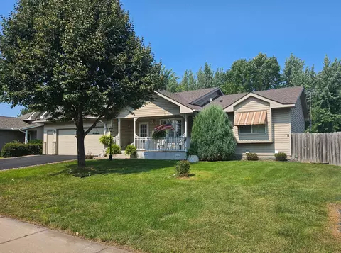 1890 Joes Lake Rd SE, Cambridge, MN 55008