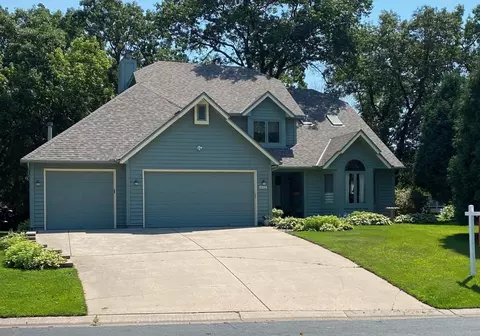 4113 Deerwood Trl, Eagan, MN 55122