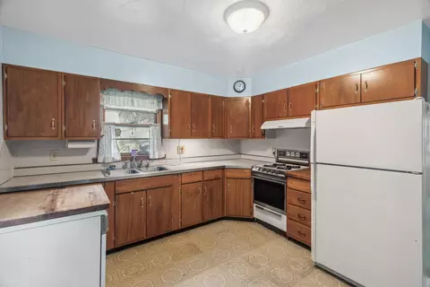 1931 Malvern St, Lauderdale, MN 55113