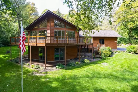 27190 Jonquil Dr, Chisago City, MN 55013
