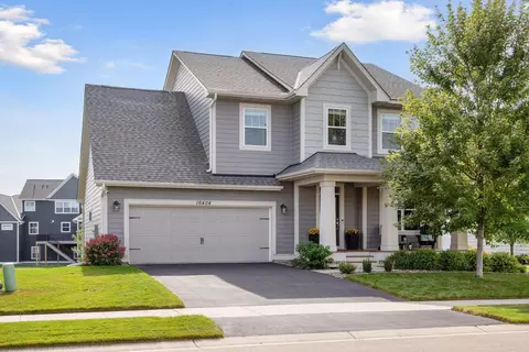 16404 Dunfield Dr, Lakeville, MN 55044