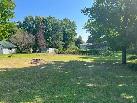 37 Pine Ridge Ter, Troy Twp, WI 54022