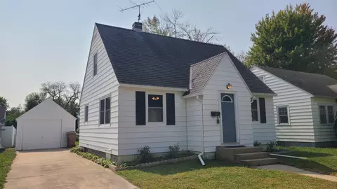 213 11th Ave SW, Austin, MN 55912