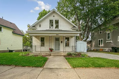 204 4th Ave NW, Waseca, MN 56093