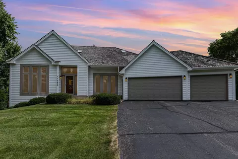 11386 Louisiana Cir, Bloomington, MN 55438