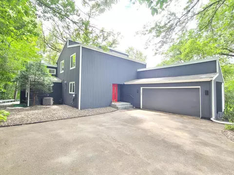 2504 Indian Rd W, Hopkins, MN 55305