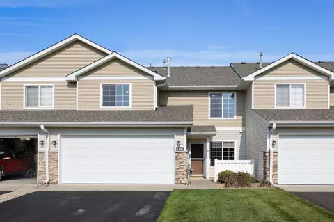 1341 Greenleaf Ln, Waconia, MN 55387