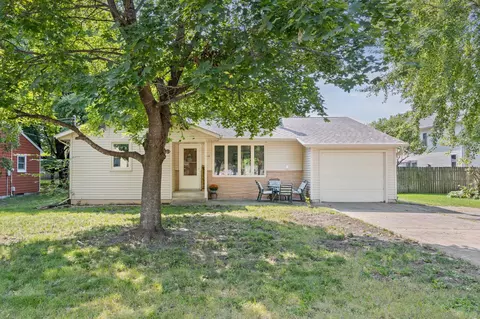 406 E 3rd St, Monticello, MN 55362
