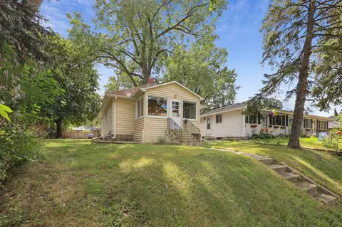 662 37th Ave NE, Minneapolis, MN 55421