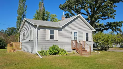 501 Mckinley St SW, Staples, MN 56479