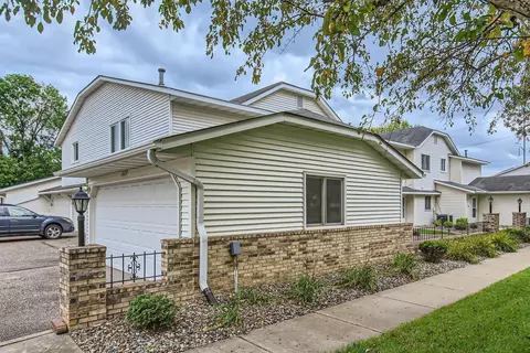 11137 Drake St NW, Coon Rapids, MN 55433