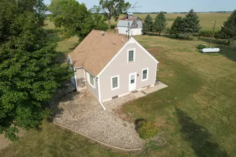 774 170th St, Sherburn, MN 56171