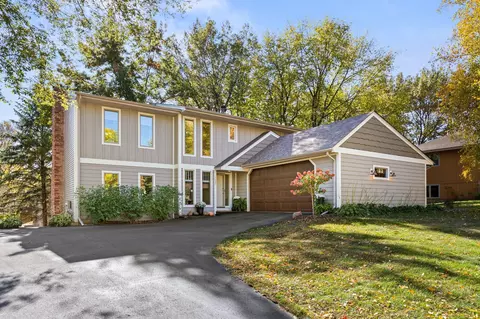 7037 Autumn Ter, Eden Prairie, MN 55346