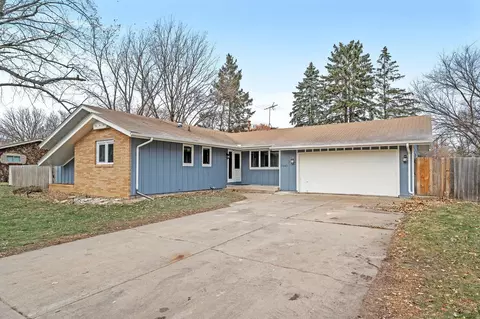 7840 Florida Cir N, Minneapolis, MN 55445