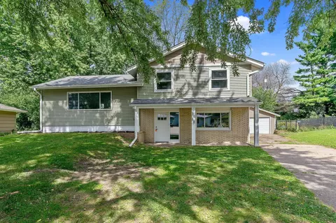 3568 Emerald Dr, White Bear Lake, MN 55110