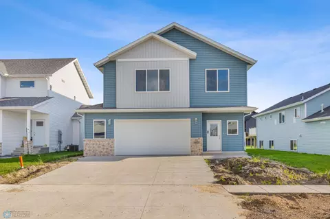 6025 80 Ave S, Horace, ND 58047