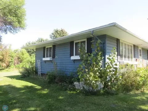 281 Walnut St, Kindred, ND 58051 photo 5