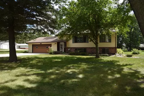 838 5th St, Ocheyedan, IA 51354 photo 2