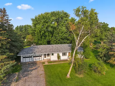 1011 Summit Ave N, Sauk Rapids, MN 56379