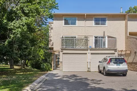 1753 Meadowlark Rd, Eagan, MN 55122