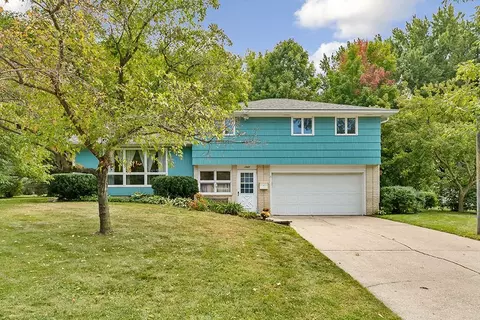 1047 Home Pl, Faribault, MN 55021 photo 4