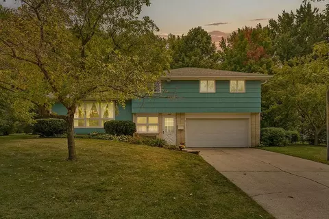 1047 Home Pl, Faribault, MN 55021 photo 3