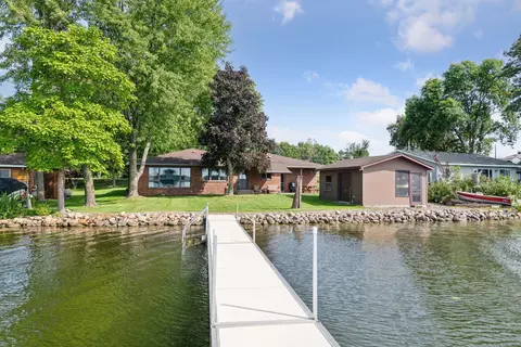7393 Nevens Ave NW, Annandale, MN 55302