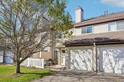 4038 Wilshire Cir #58, Shoreview, MN 55126