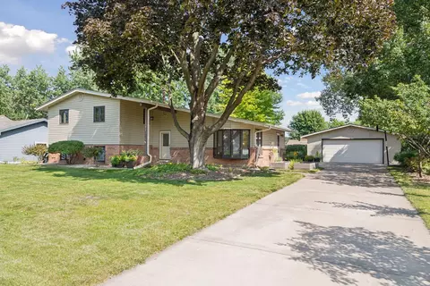 1587 27th Ave NW, New Brighton, MN 55112