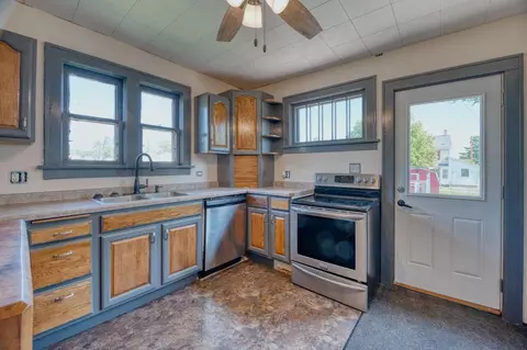211 3rd Ave N, Biwabik, MN 55708 photo 6