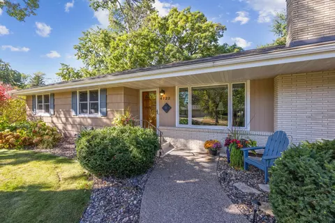 4722 Caribou Dr, Minnetonka, MN 55345