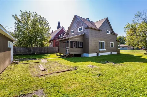 1821 E 4th St, Superior, WI 54880 photo 15