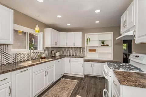 1821 E 4th St, Superior, WI 54880 photo 7