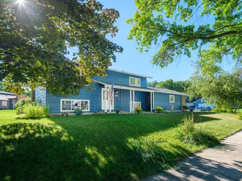 2104 Telemark Ln NW, Rochester, MN 55901