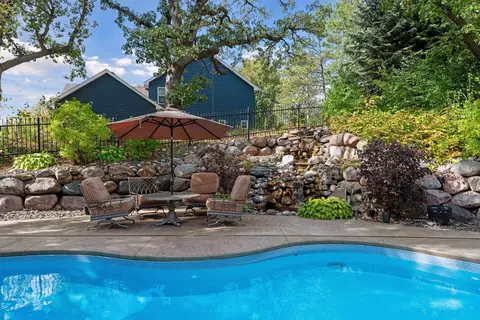 1611 Tramore Pl, Eagan, MN 55122 photo 8