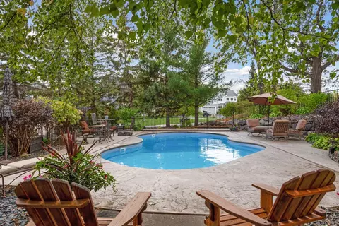 1611 Tramore Pl, Eagan, MN 55122 photo 6