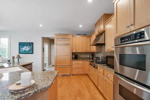 1611 Tramore Pl, Eagan, MN 55122 photo 21