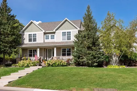 1611 Tramore Pl, Eagan, MN 55122