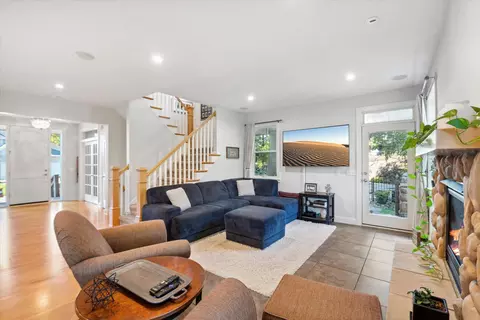 1611 Tramore Pl, Eagan, MN 55122 photo 25