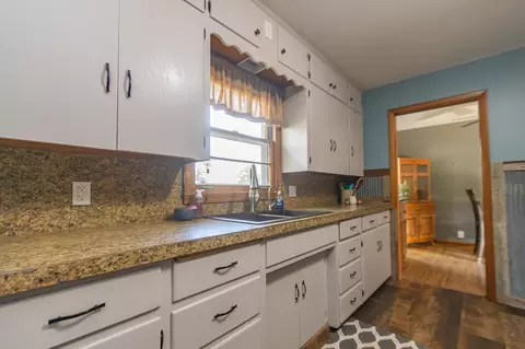 800 Redding Ave, Windom, MN 56101 photo 16