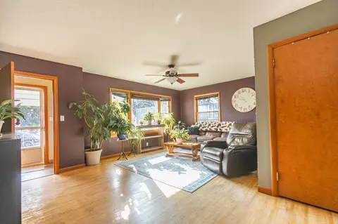 800 Redding Ave, Windom, MN 56101 photo 9