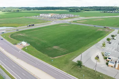 Nnnn Enterprise Drive E, Belle Plaine, MN 56011