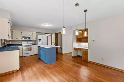 1831 Pheasant Dr, Excelsior, MN 55331 photo 22