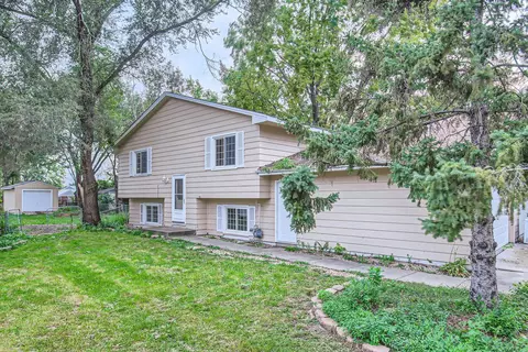 2738 111th Ave NW, Coon Rapids, MN 55433